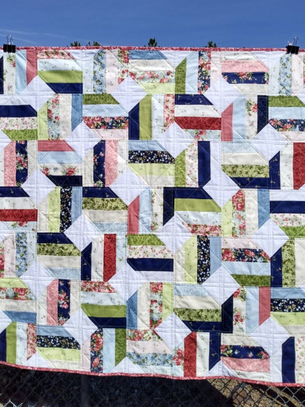 💙❤️BN RED WHITE BLUE GREEN GRANNY CHIC JELLY ROLL LAP QUILT